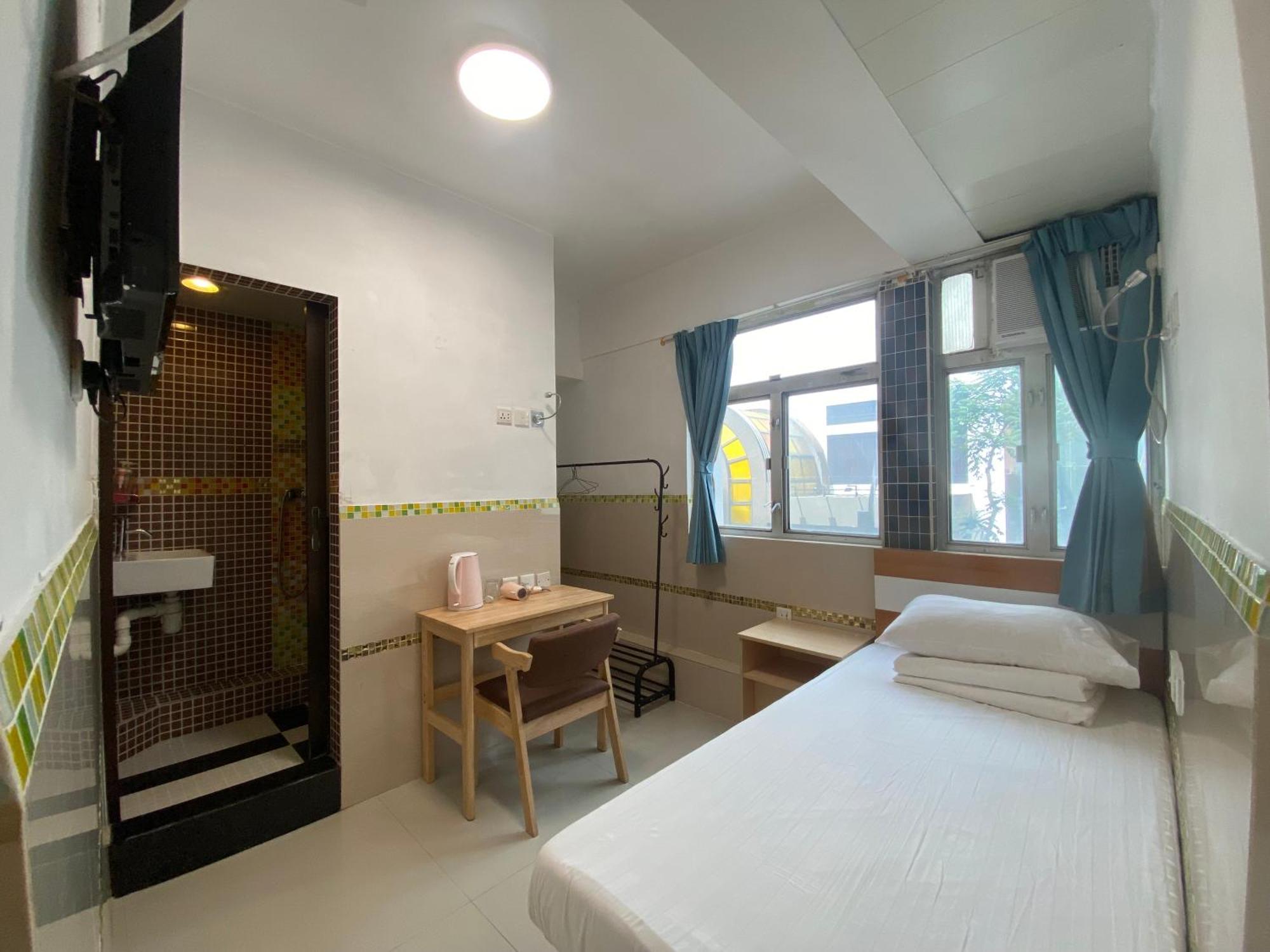 Comfort Hostel Hong Kong Exterior photo